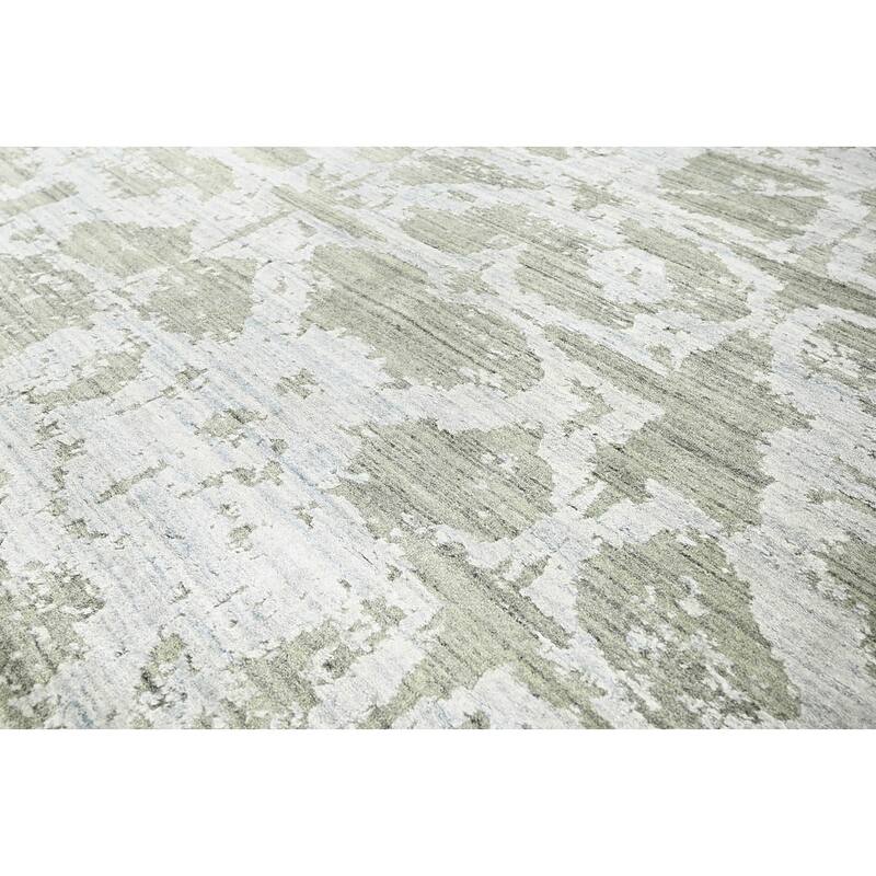 Hand Knotted Gray,Wool/Bamboo Silk Transitional Oriental Area Rug