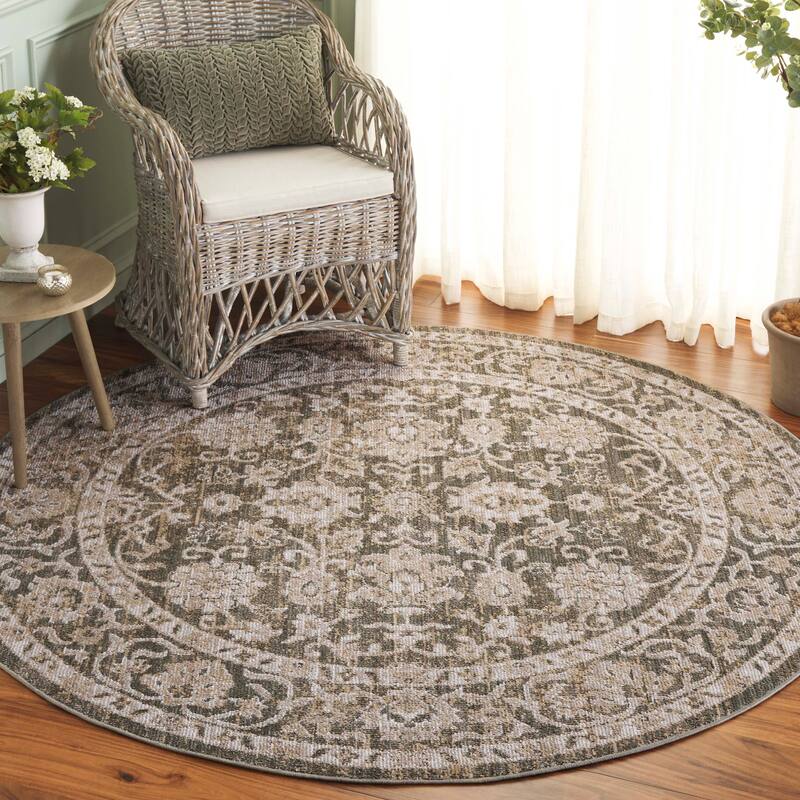 SAFAVIEH Hazel Aina Traditional Oriental Rug - 6' Round - Green/Beige