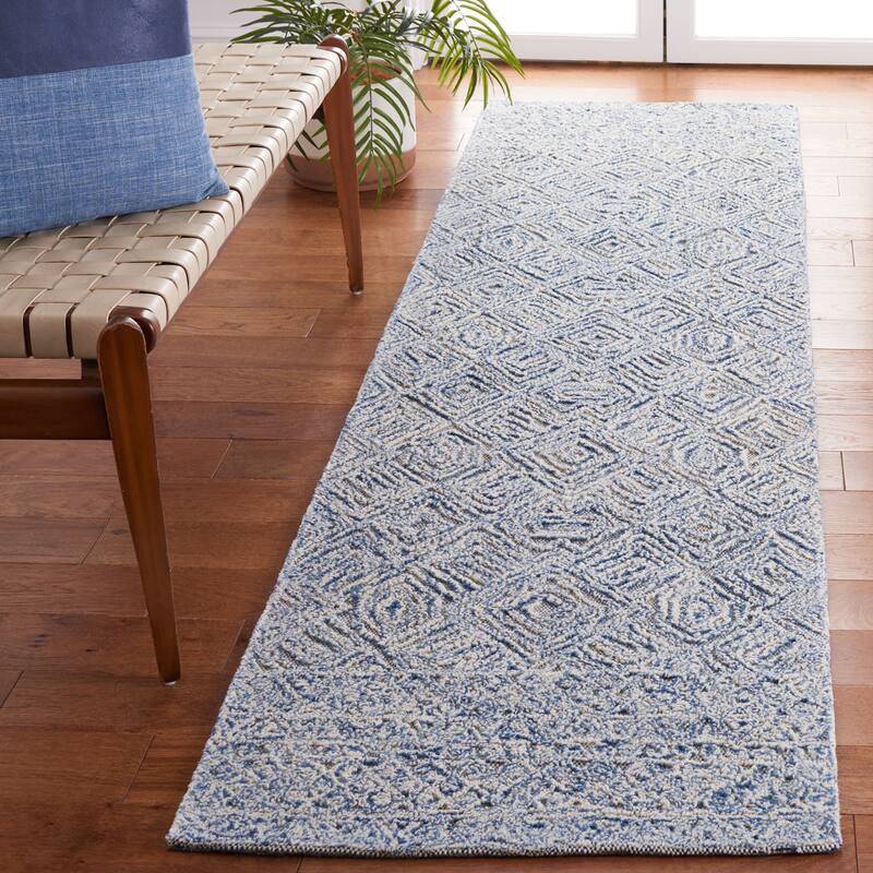 SAFAVIEH Handmade Textual Vibha Wool Rug - 2'3" x 9' Runner - Blue/Ivory