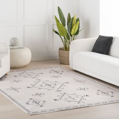 Nuloom Shenai SplashGuard Machine Washable Area Rug