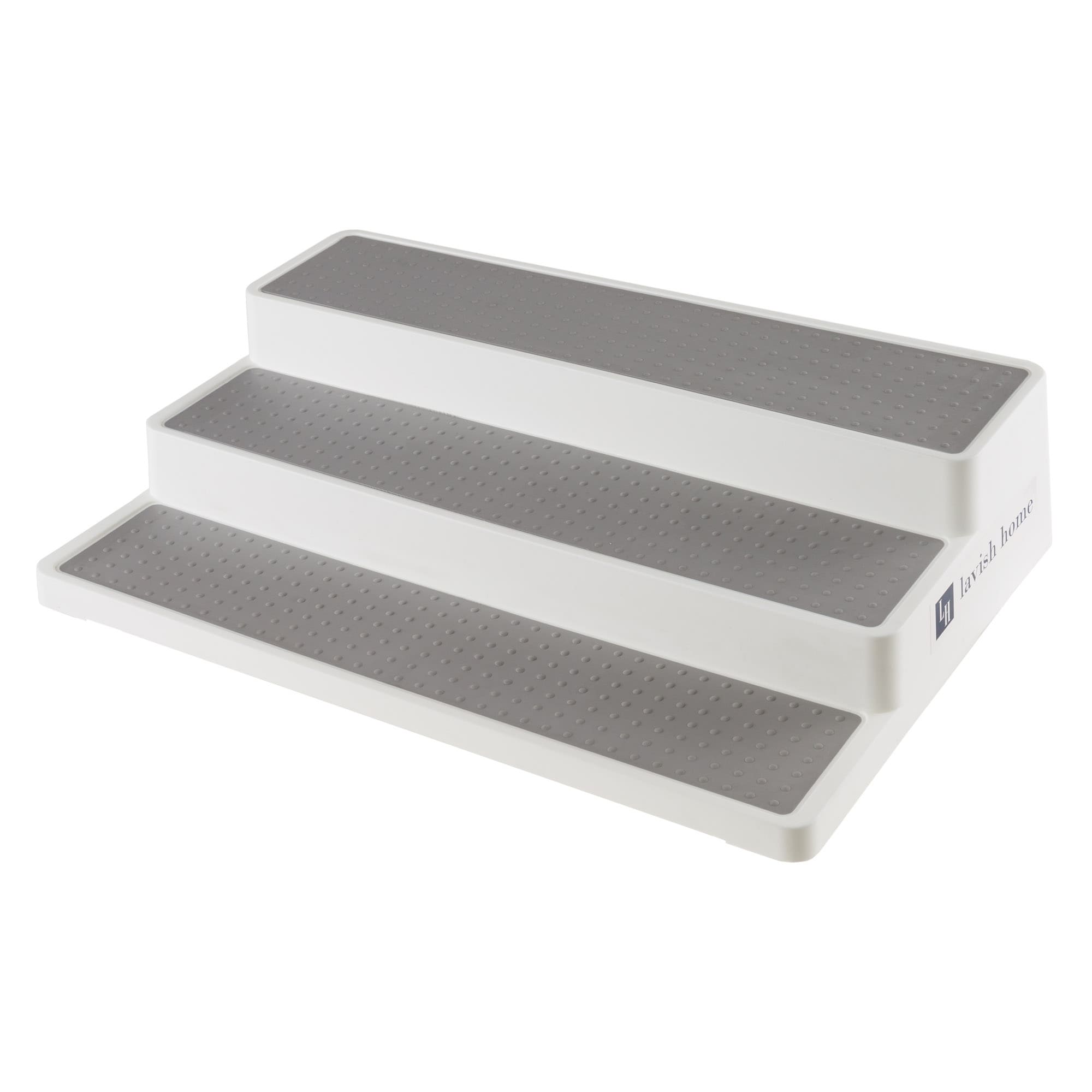 Cabinet outlet step organizer