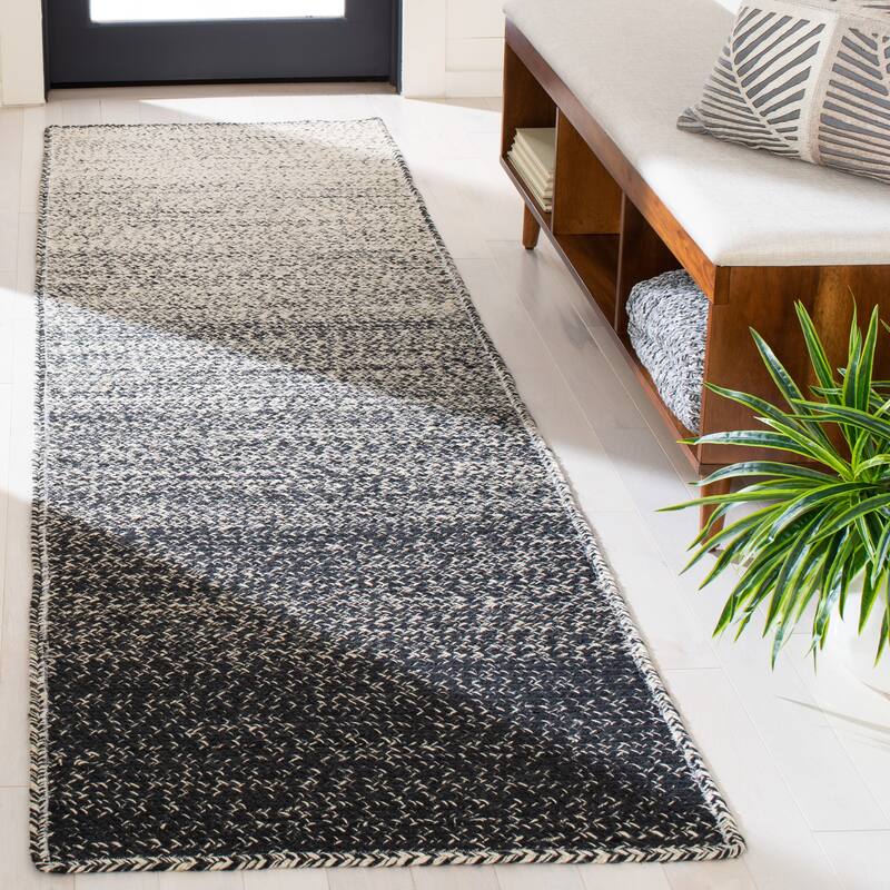 SAFAVIEH Handmade Natural Fiber Sambula Ombre Jute Rug - 2'3" x 8' Runner - Natural/Black