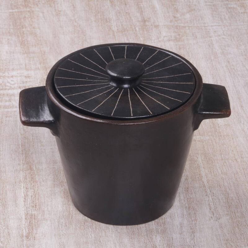 Handmade Lombok Delight Ceramic jar (Indonesia)