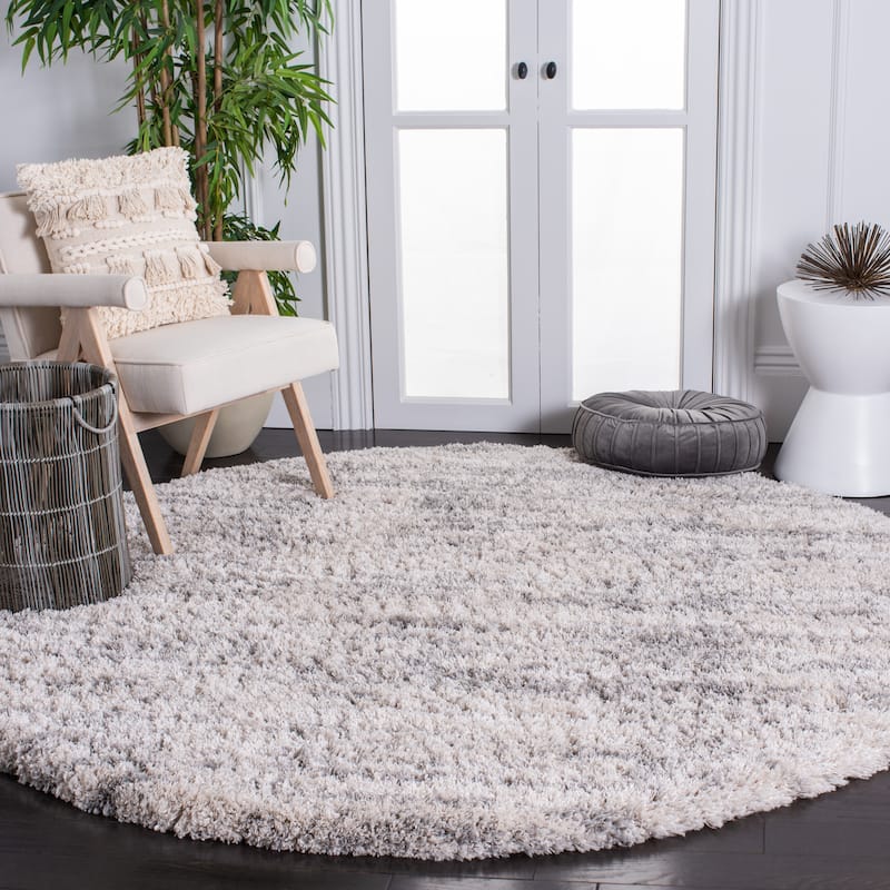 SAFAVIEH Iceland Shag Sabrina 2.6-inch Thick Rug - 6'7" Round - Ivory/Grey