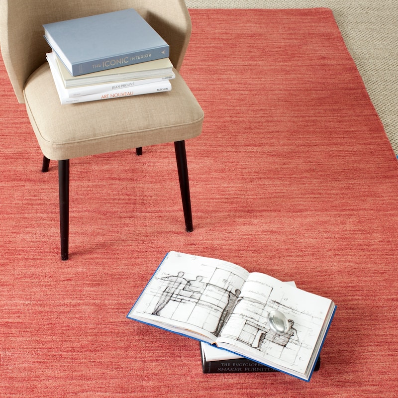 Martha Stewart by SAFAVIEH Handmade Vibretha Wool Rug