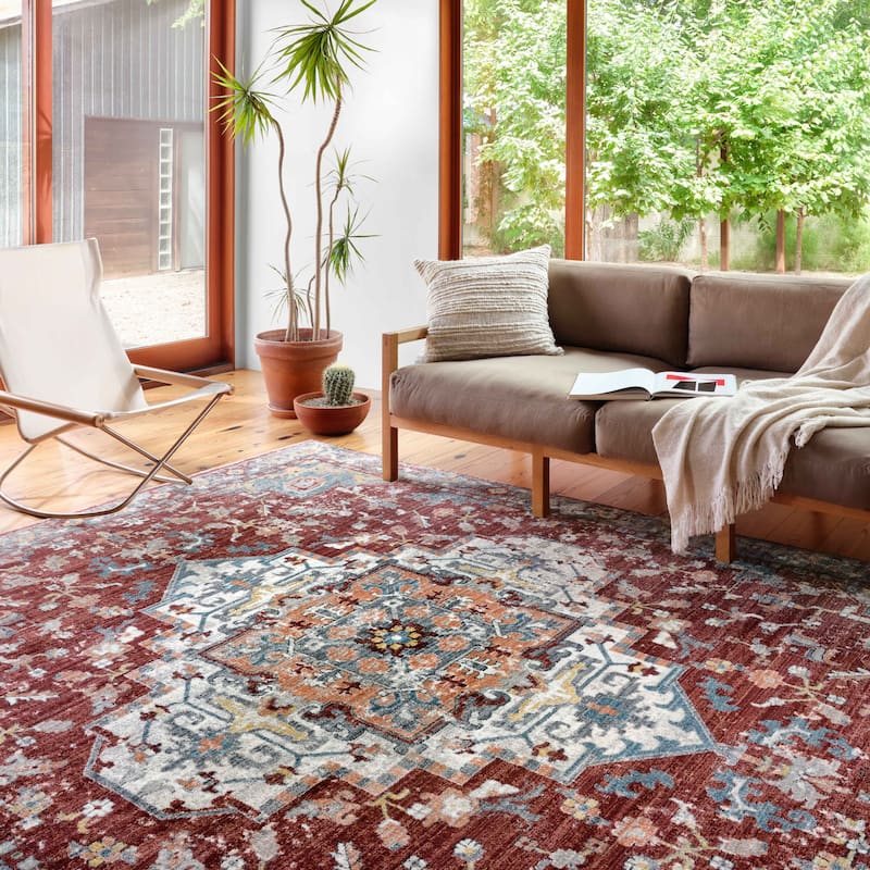 Alexander Home Hondo Traditional Oriental Area Rug