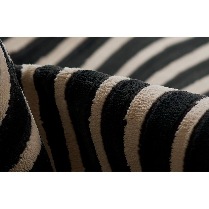 Momeni Xander Contemporary Black Geometric Area Rug