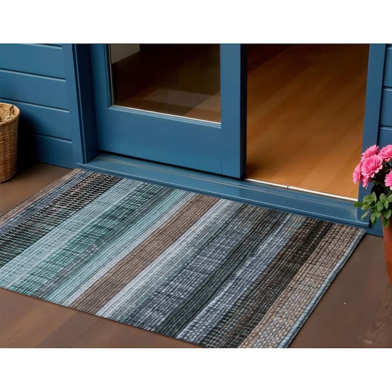 HomeRoots Striped Transitional Rectangle Outdoor Rug - 3' x 5'
