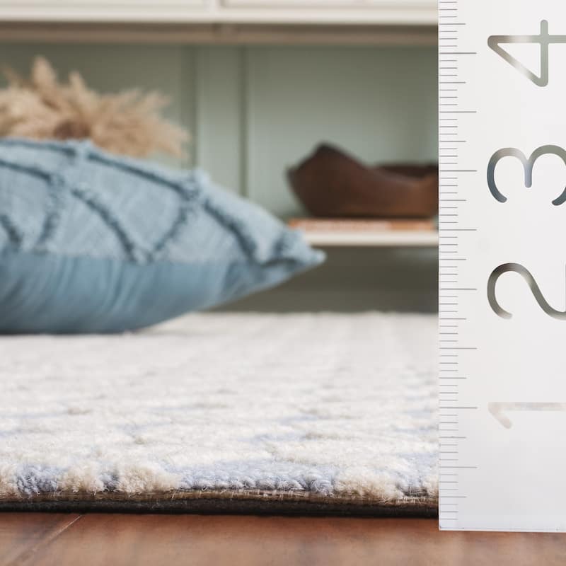 SAFAVIEH Handmade Genre Haifa Geometric Wool Rug