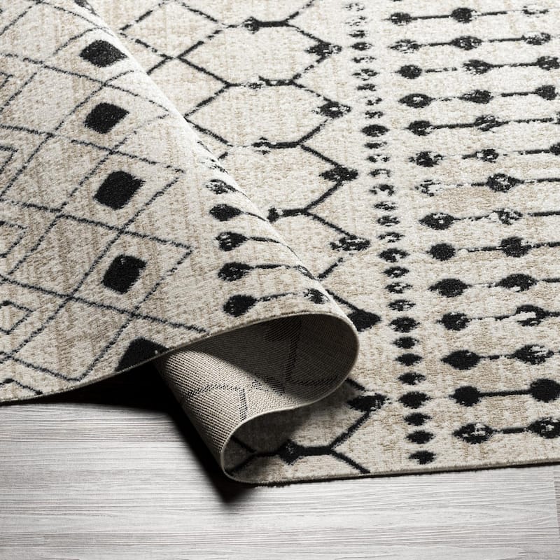 Livabliss Lavadora Bohemian Diamond Washable Area Rug