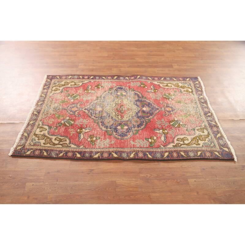 Hand Knotted Oriental 100% Wool Carpet Traditional Floral Pink Tabriz Area Rug - 4' 10'' X 3' 2''
