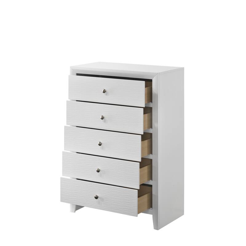 Idell 4 Piece White Sleigh Bedroom Set