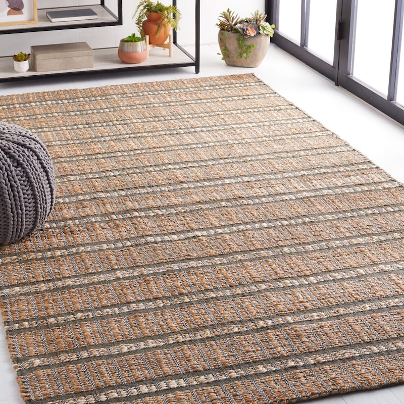 SAFAVIEH Handmade Natural Fiber Undis Geometric Seagrass Rug - 10' x 14' - Olive/Natural