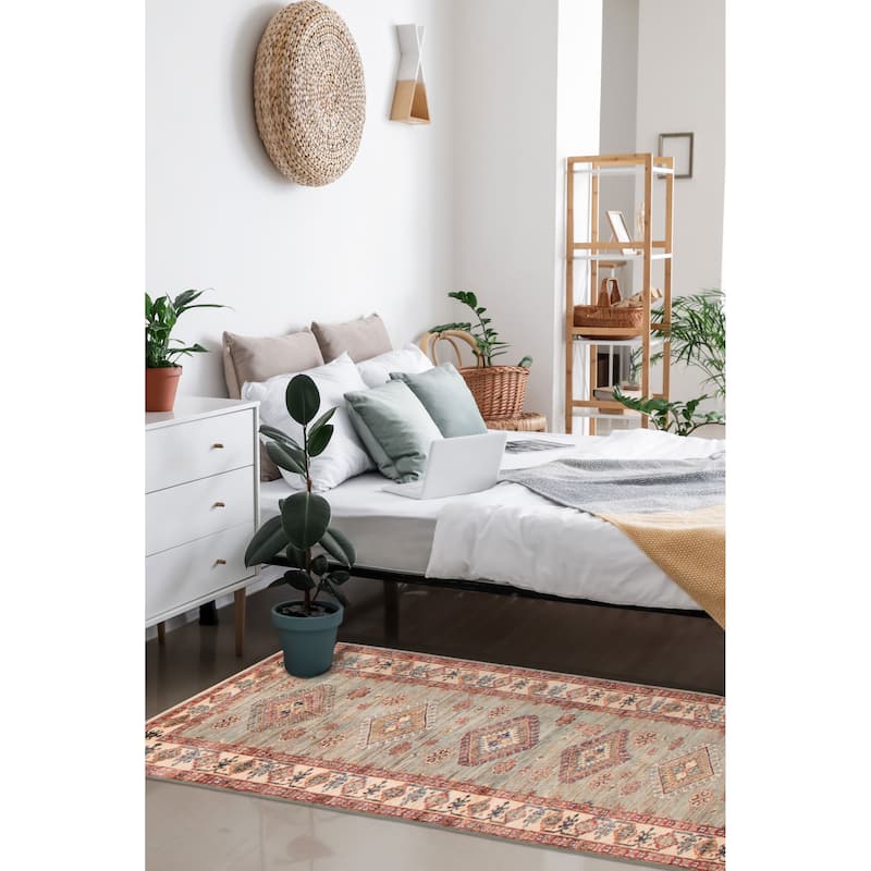 ECARPETGALLERY Hand-knotted Aryana Green Wool Rug - 2'8 x 8'4