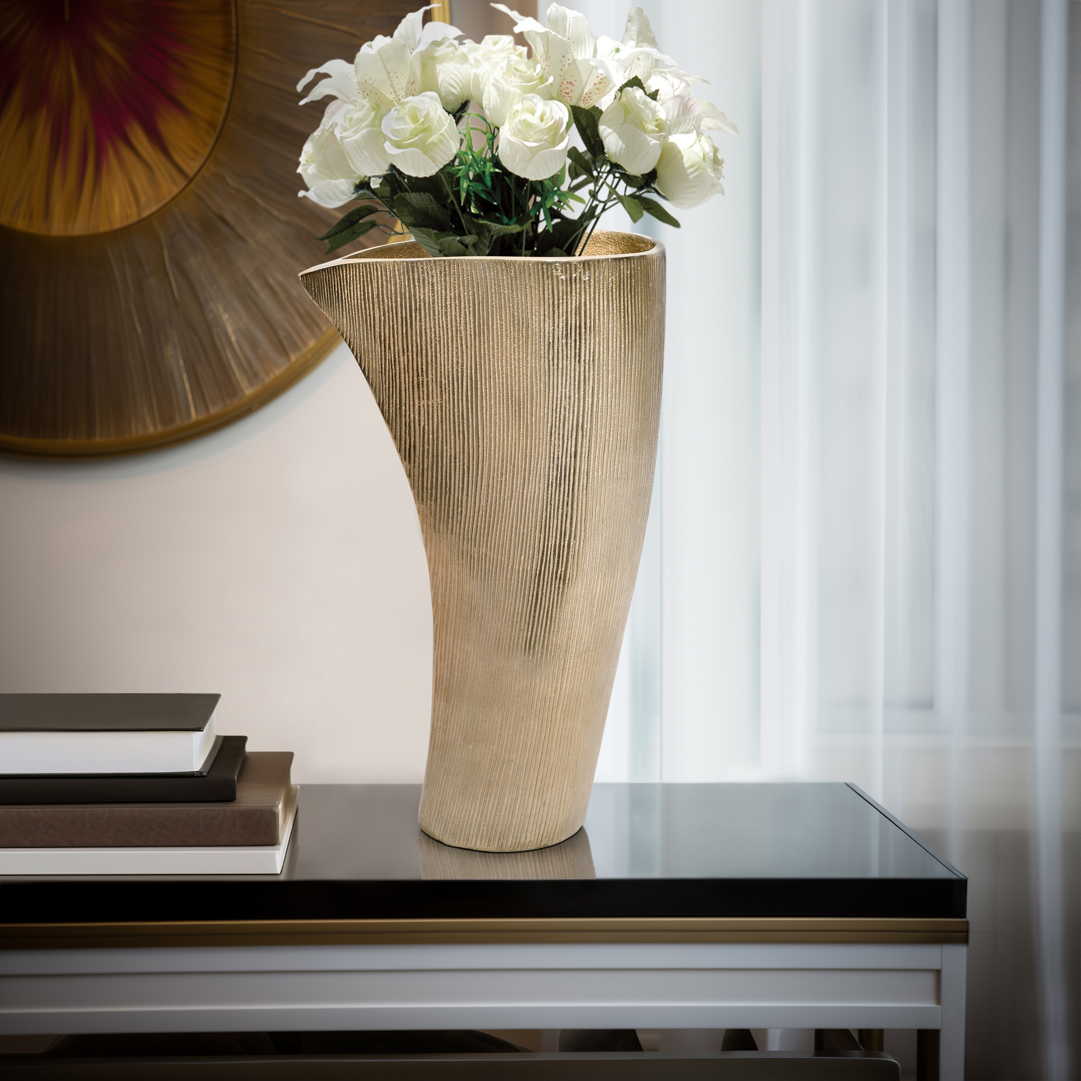 Sagebrook Home Gold Aluminum Textured Novelty Table Vase