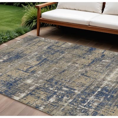 HomeRoots Geometric Transitional Rectangle Outdoor Rug