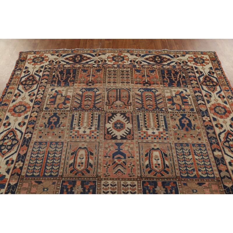 Bakhtiari Persian Vintage Rug Handmade Geometric Wool Carpet - 7'1"x 10'2"