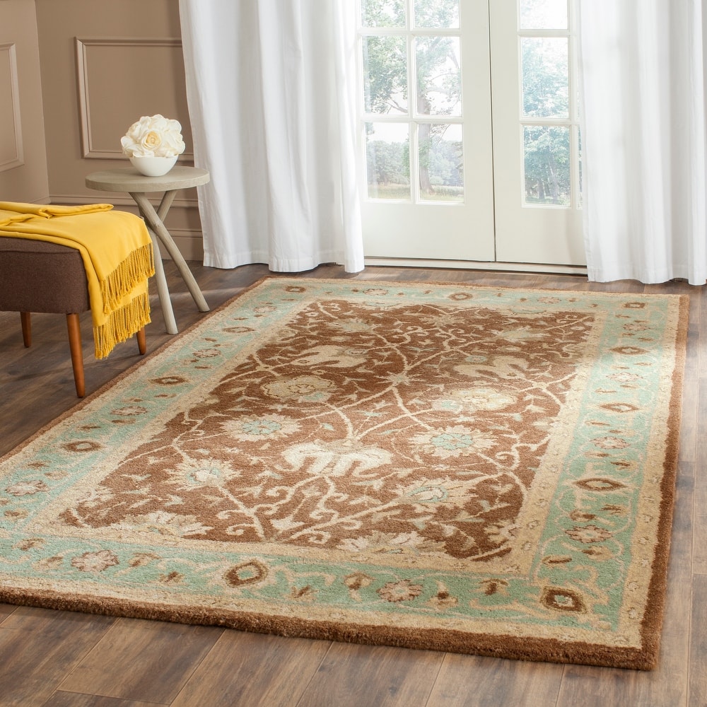 SAFAVIEH Handmade Antiquity Zuriñe Traditional Oriental Wool Rug