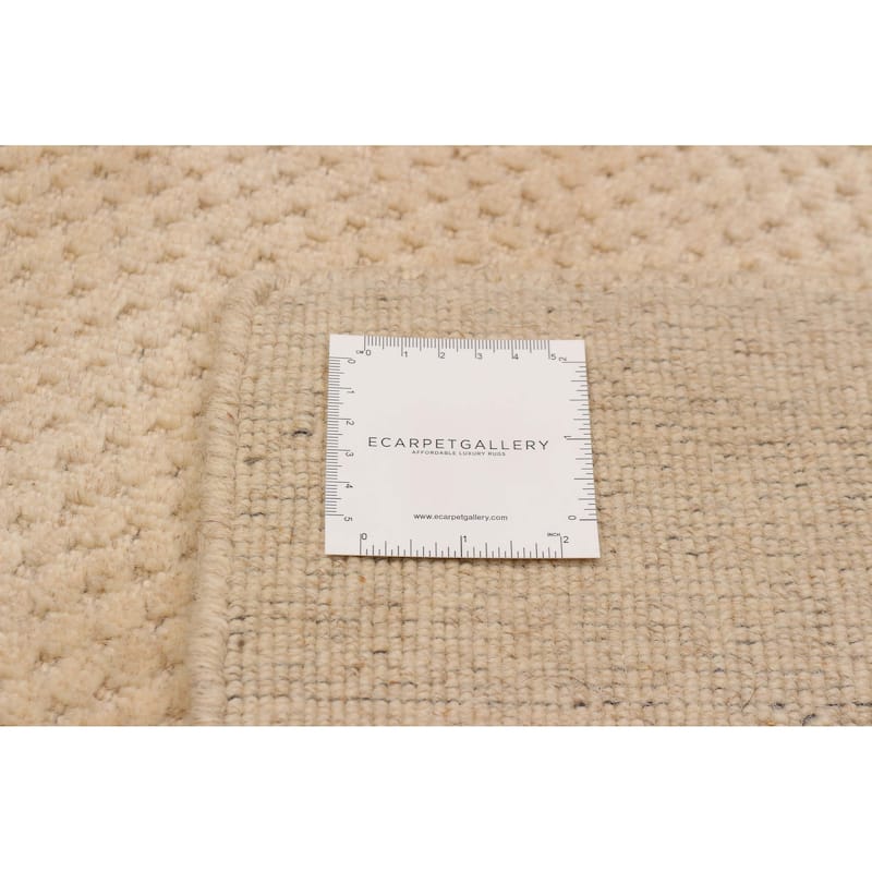 Kashkuli Gabbeh Cream Rug 6'8" x 9'4" - 6'8 x 9'4