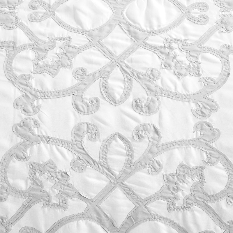 Chaela Luxury 7 Piece Comforter
