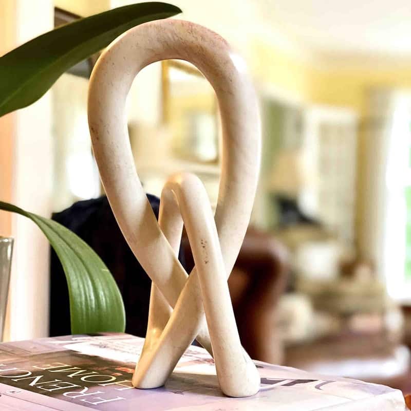 Handmade Lovers Knot 1-Piece Soapstone Statue (Kenya)
