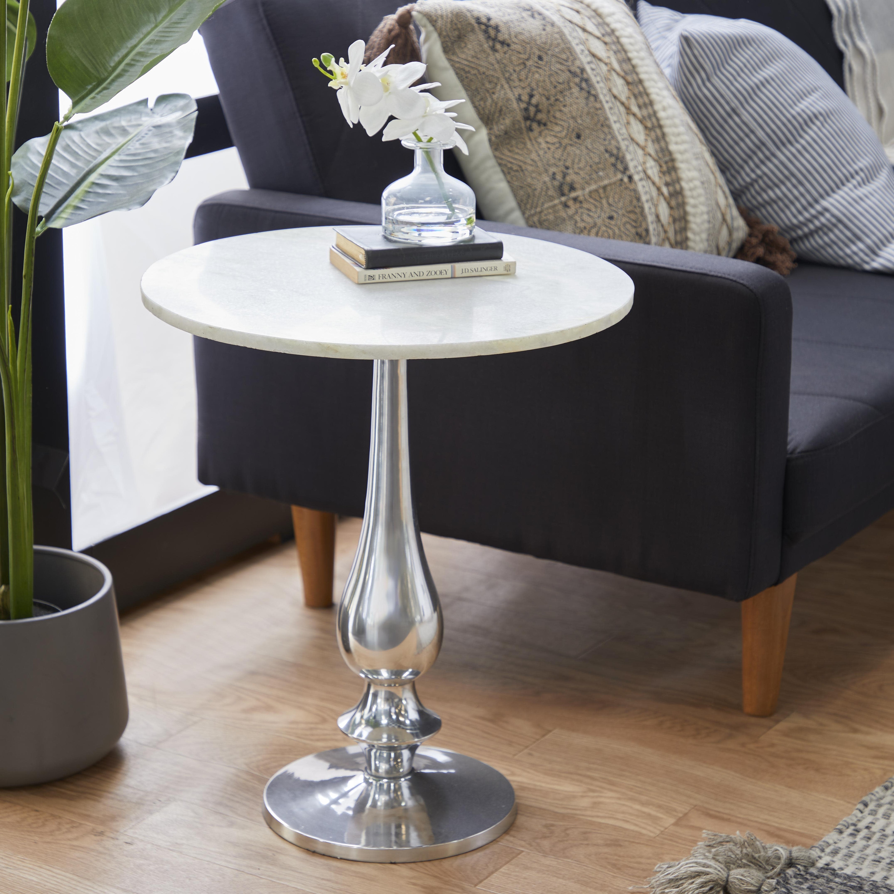Arcilla Elemental - White Marble Accent Table
