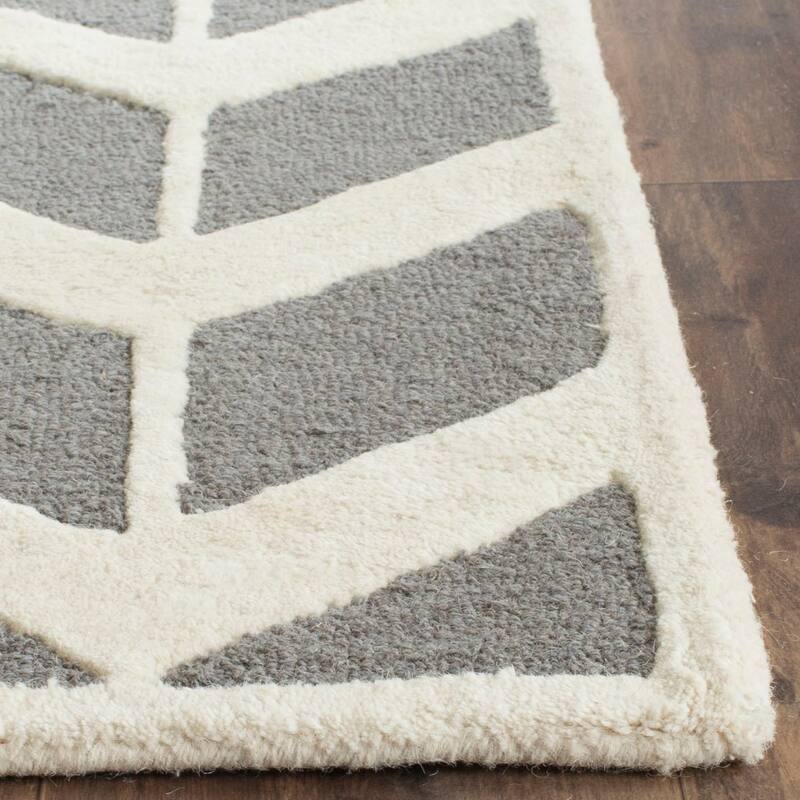 SAFAVIEH Handmade Cambridge Saskia Modern Moroccan Wool Rug