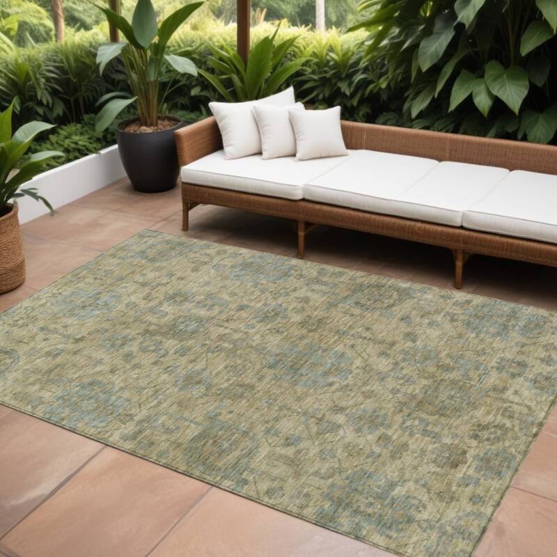 HomeRoots Damask Traditional Rectangle Outdoor Rug - 8' X 10'