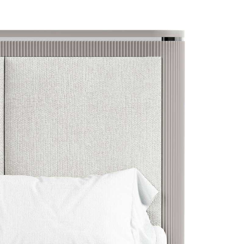 Furniture of America Seraphine Modern 3-Piece Light Grey Panel Bedroom Set with Fluted Headboard