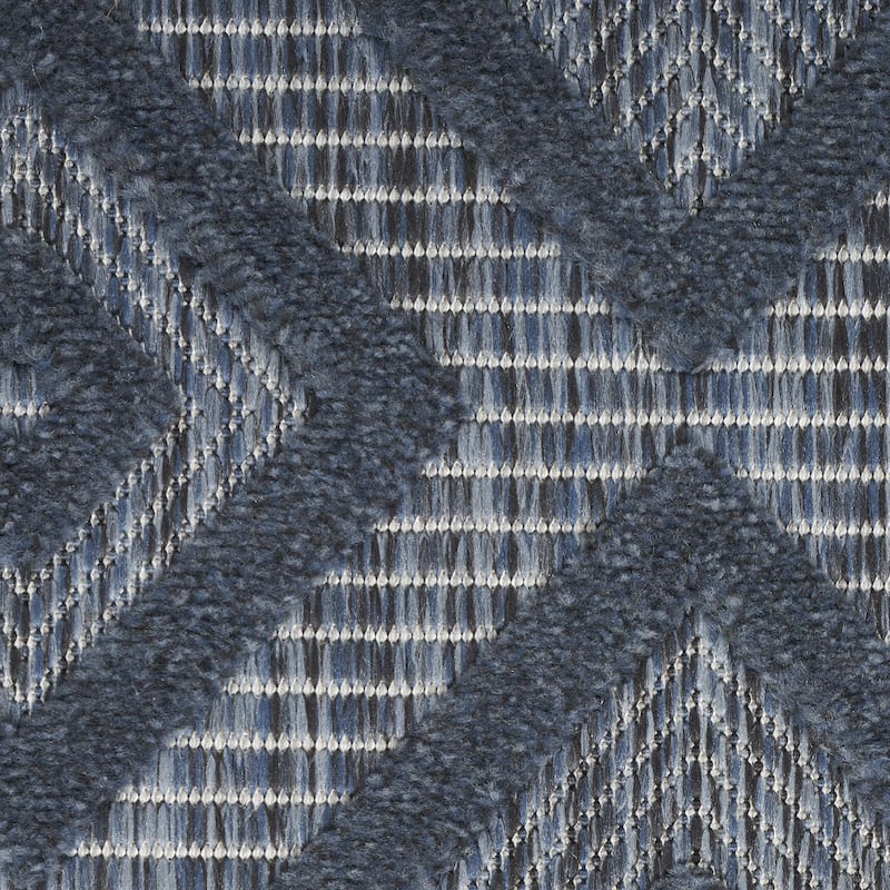 HomeRoots Contemporary Rectangle Outdoor Rug - 9' X 12'