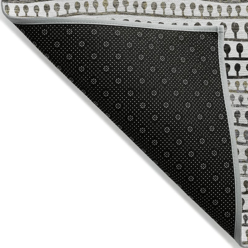 HomeRoots Striped Transitional Rectangle Outdoor Rug