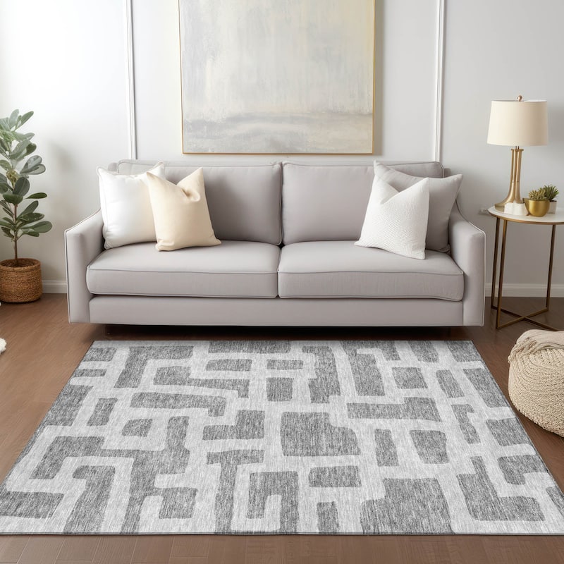 Machine Washable Indoor/ Outdoor Chantille Contemporary Geo Rug