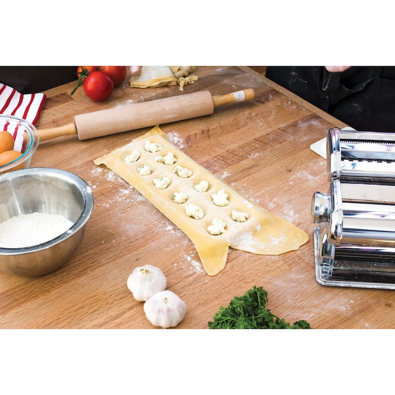 Fantes Jumbo Ravioli Maker, Makes 10-Jumbo Raviolis