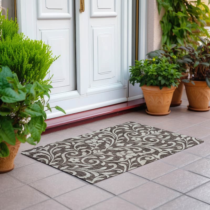 Machine Washable Indoor/ Outdoor Chantille Traditional Rug - Chocolate - 1'8" x 2'6"