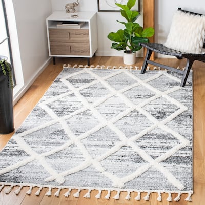 SAFAVIEH Moroccan Tassel Shag Facunda 2-inch Thick Rug