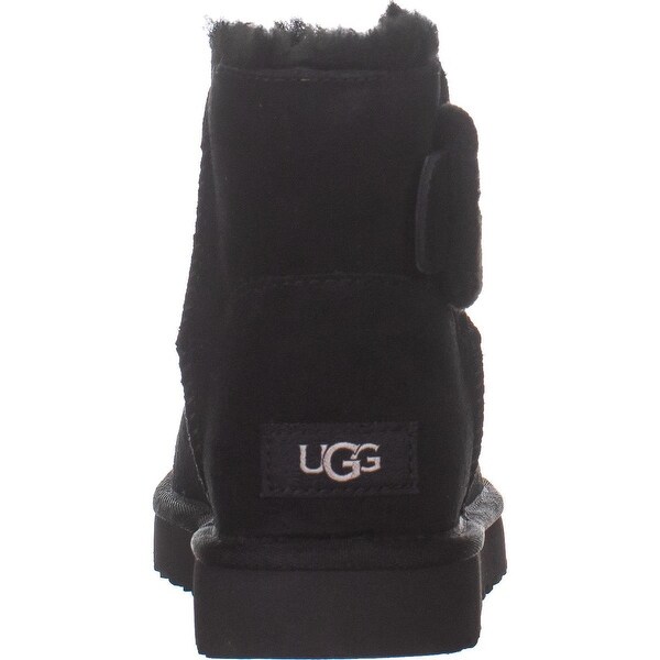 ugg 38 mini