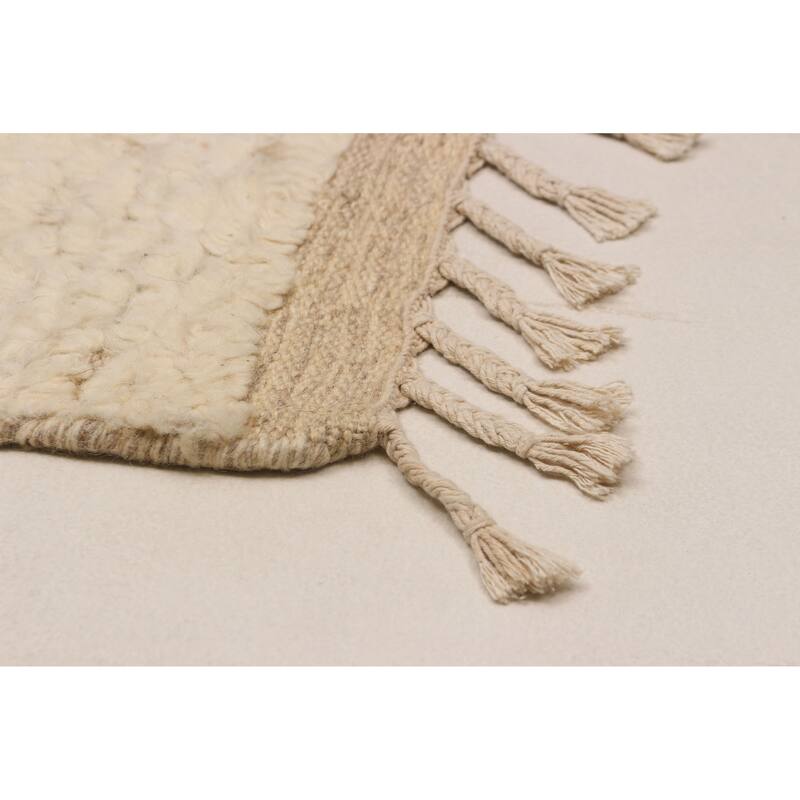 Tangier Cream Rug 5'0" x 7'10" - 5'0 x 7'10