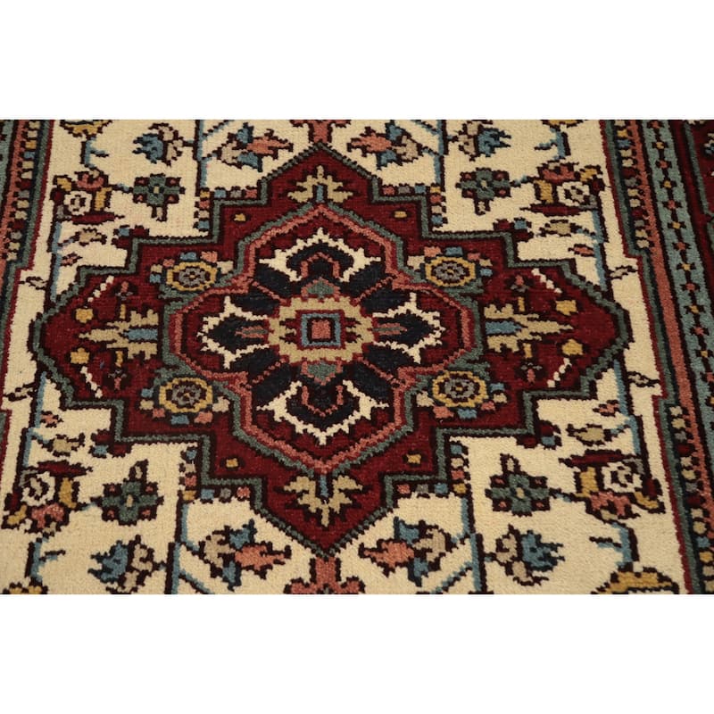 Hand Knotted Oriental 100% Wool Carpet Traditional Medallion Beige & Ivories Heriz (serapi) Area Rug - 5' 9'' X 4' 0''