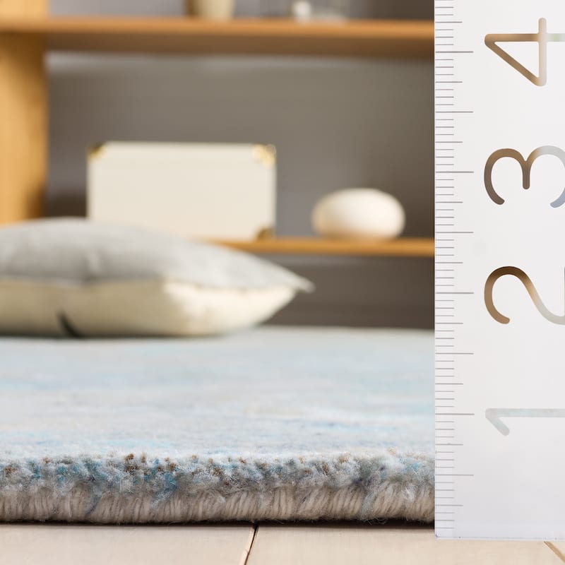 SAFAVIEH Handmade Anatolia Piedad Traditional Rug