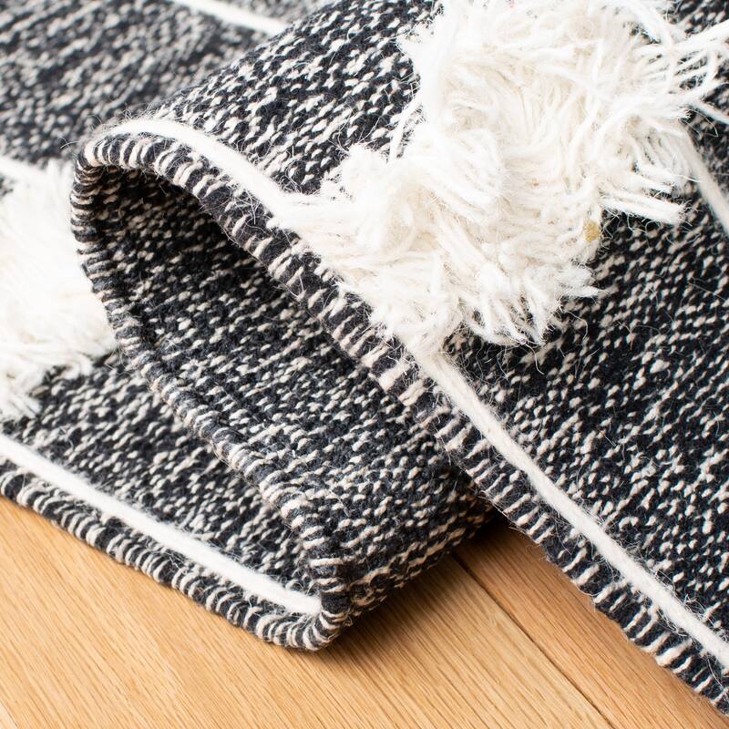 SAFAVIEH Handmade Striped Kilim Kizzy Modern Cotton Rug -