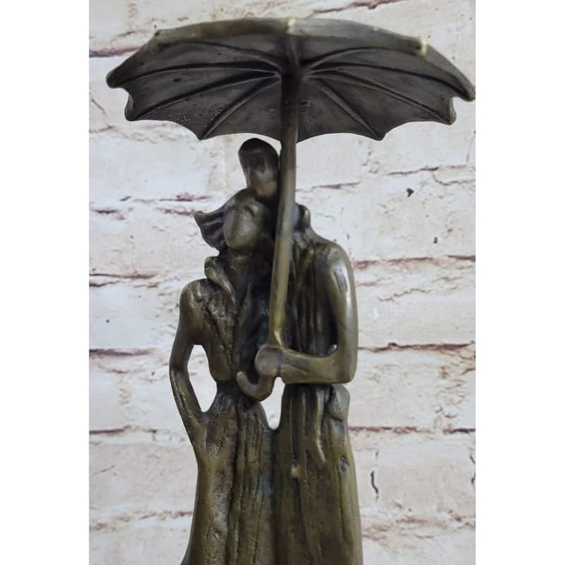 Signed Original Aldo Vitaleh Two Lovers In Rain Bronze Sculpture Statue Figurine