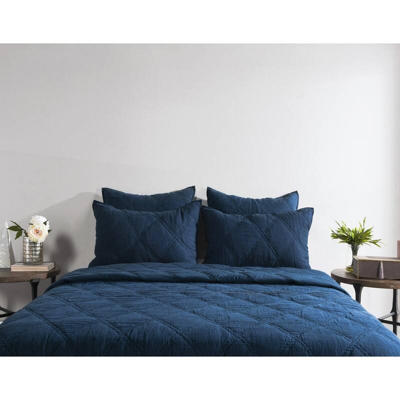 Casi Belgian Flax Linen Midnight Blue Quilt by Kosas Home
