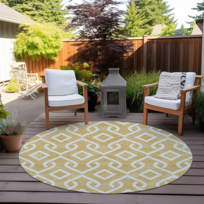 Machine Washable Indoor/ Outdoor Chantille Scroll Trellis Rug