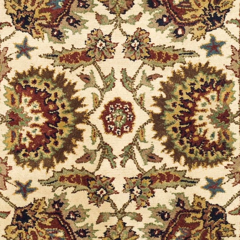 SAFAVIEH Handmade Classic Juliya Traditional Oriental Wool Rug