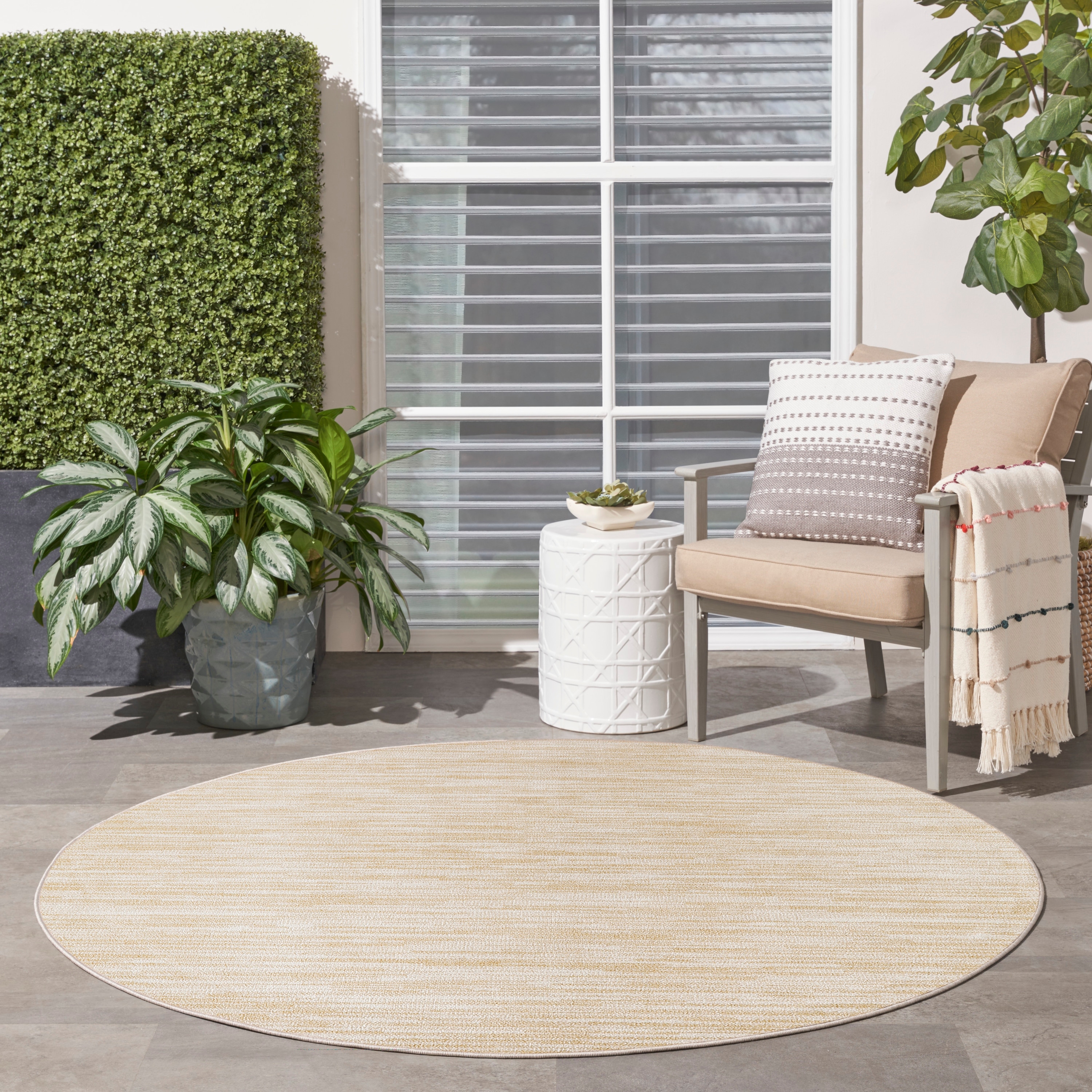 Nourison Essentials Solid Contemporary Indoor/Outdoor Area Rug
