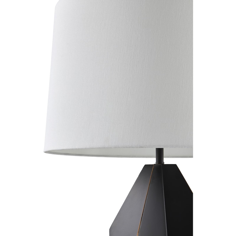 Livabliss Lagdo Traditional Accent Table Lamp
