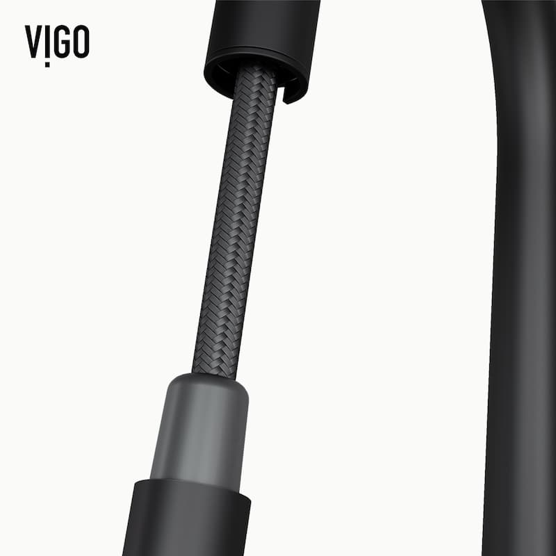 VIGO Greenwich 18" H Single Handle Pull-Down Sprayer Kitchen Faucet with Touchless Sensor