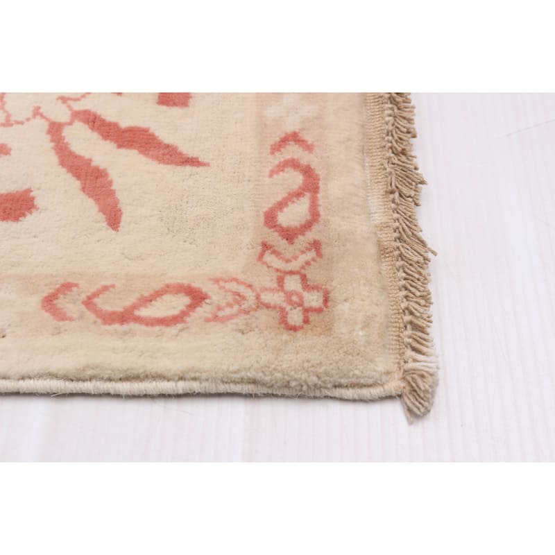 ECARPETGALLERY Hand-knotted Peshawar Finest Cream Wool Rug - 3'4 x 4'9