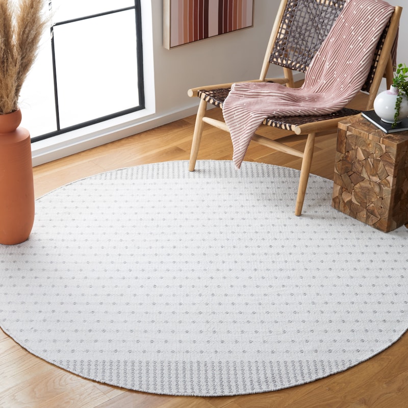 SAFAVIEH Handmade Flatweave Montauk Helena Cotton Rug - 6' Round - Light Grey/Ivory