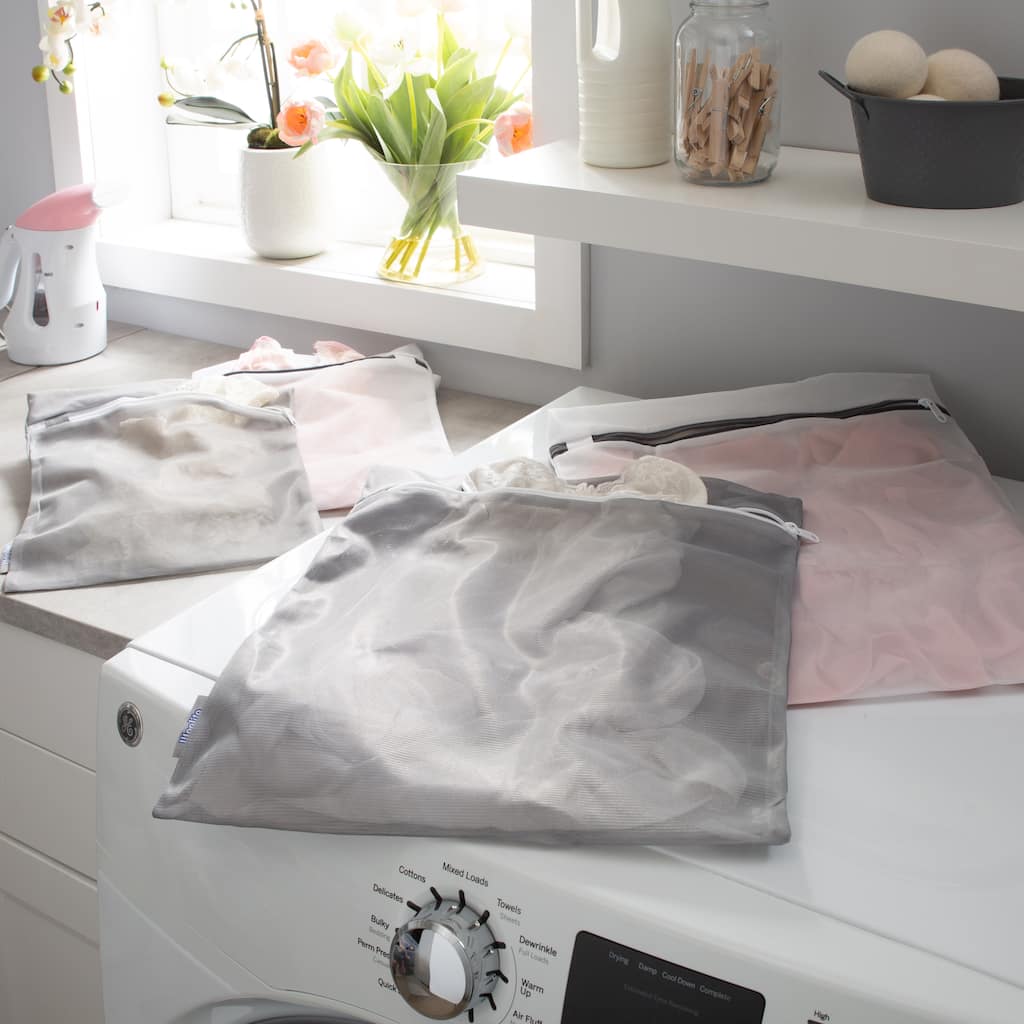 Laundry 360 4 Pack Active wear Wash Bag Set - 16"x19"